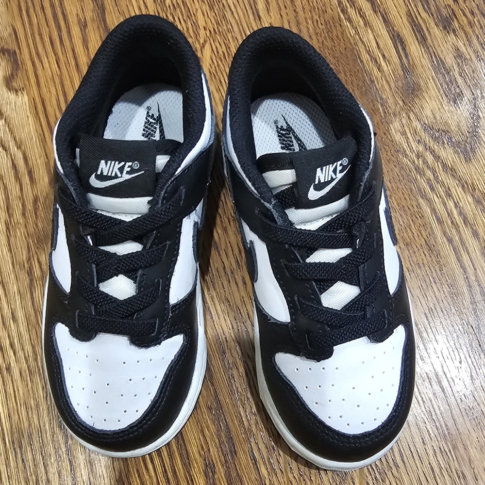 Panda Nike for toddlers
